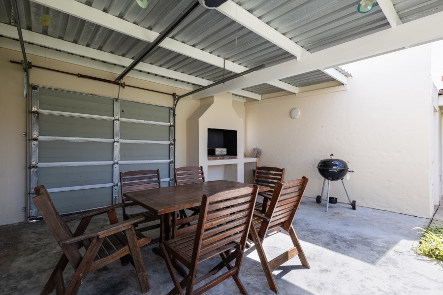 2 Bedroom Property for Sale in Keurbooms Western Cape